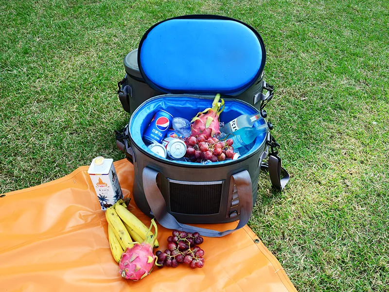 Hoe kies je het materiaal voor een kampeerijszak?